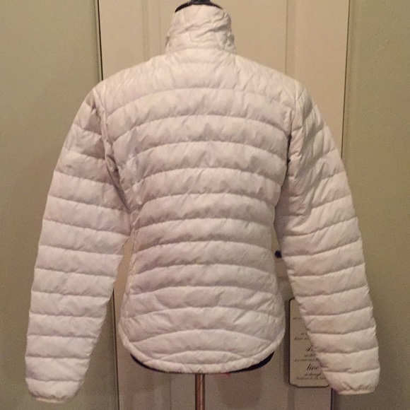 White Patagonia Nano Puff Jacket - Picture 3 of 5